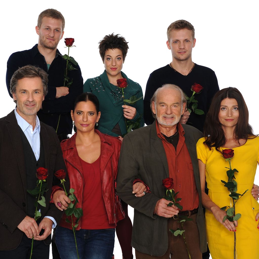 Niklas Osterloh, Timothy Peach, Bo Hansen, Sandra Speichert, Alexandra M. Horn