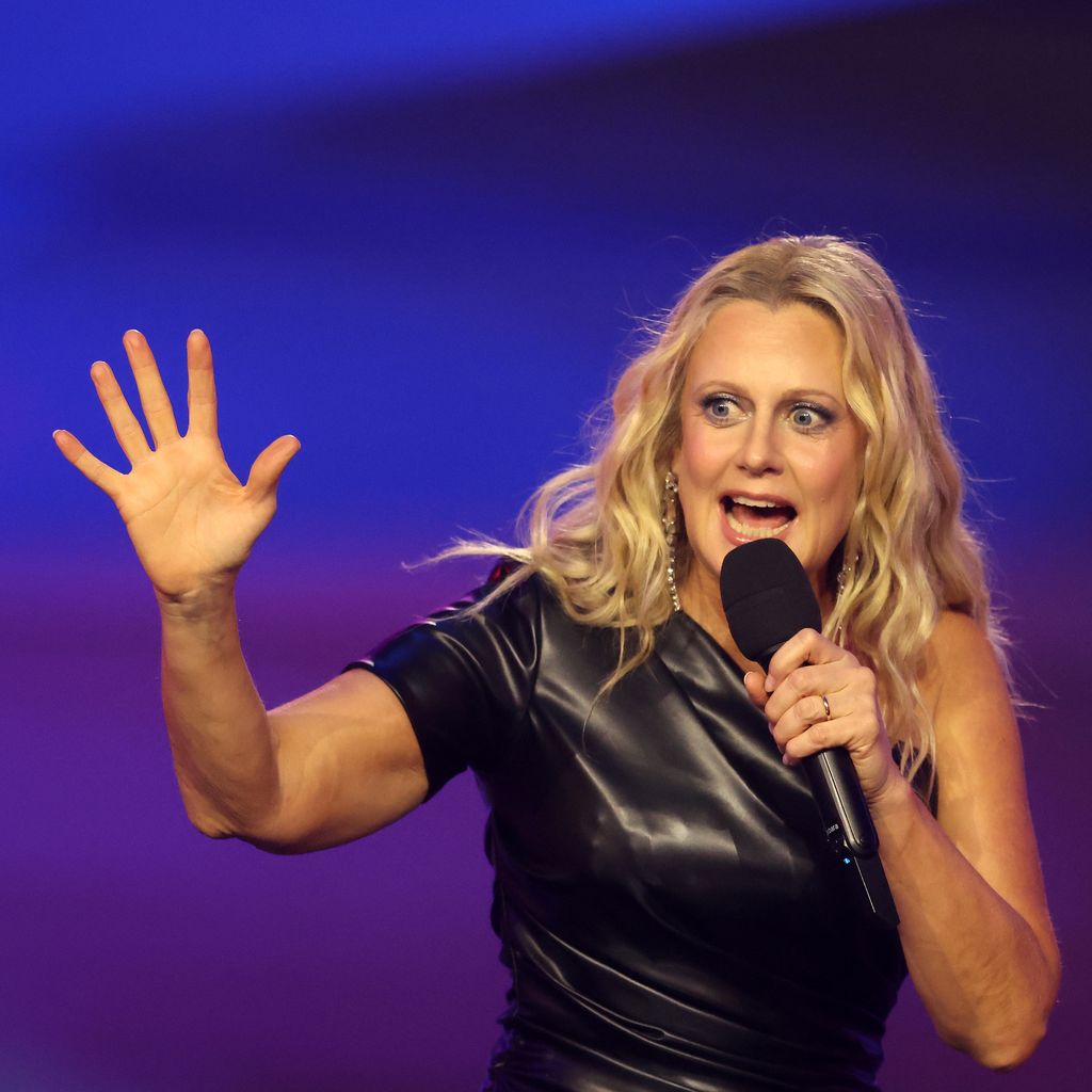 Barbara Schöneberger moderiert das ESC‑Vorentscheid‑Finale in Berlin-Adlershof, Februar 2026