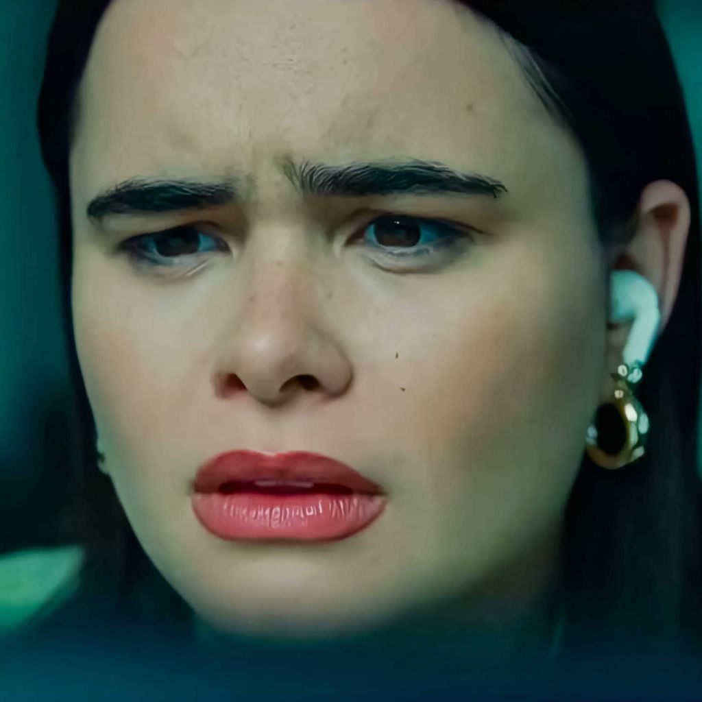 Barbie Ferreira in einer Szene aus IFC Films' "Faces of Death" (2026)