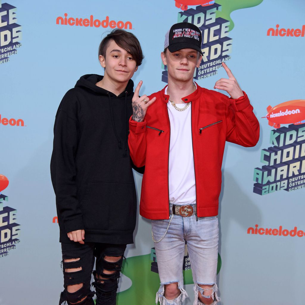 Bars and Melody (Charlie Lenehan und Leondre Devries) im April 2019
