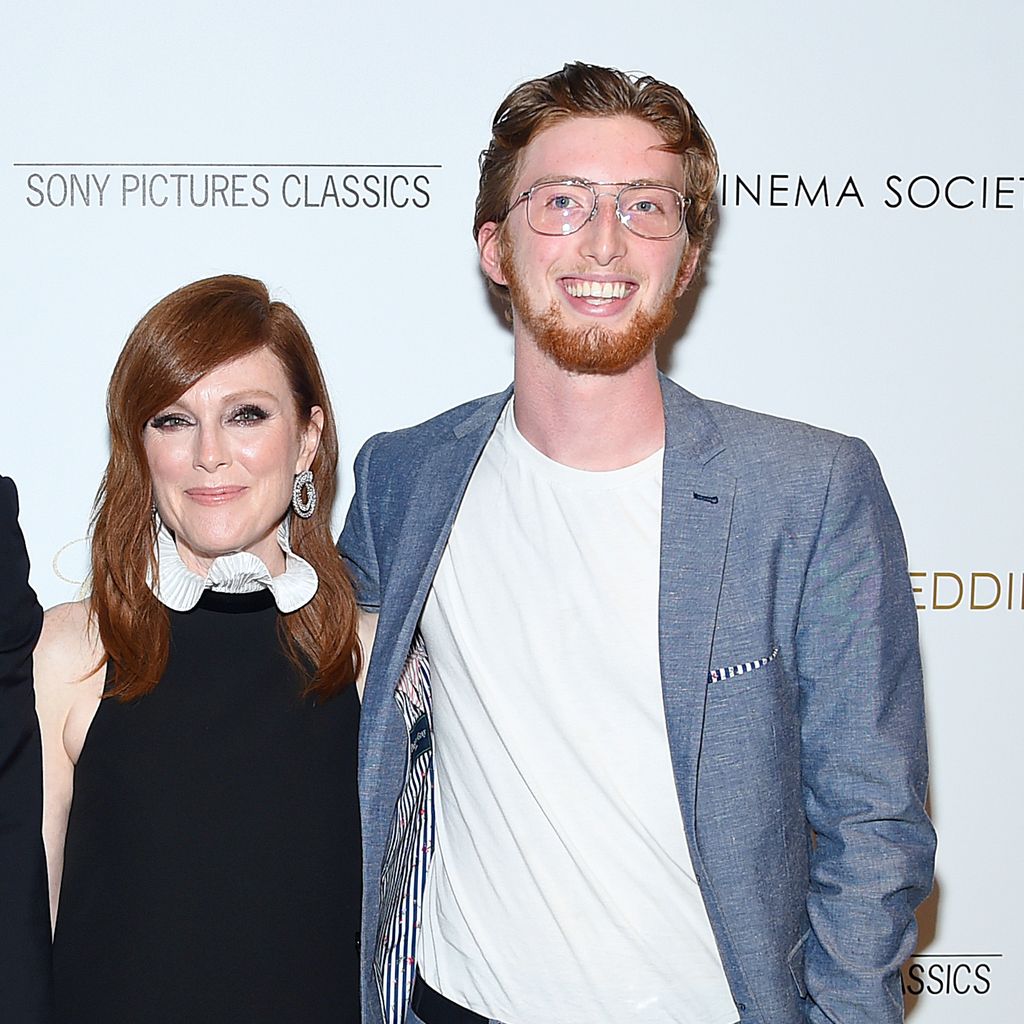 Bart Freundlich, Julianne Moore and Caleb Freundlich im August 2024