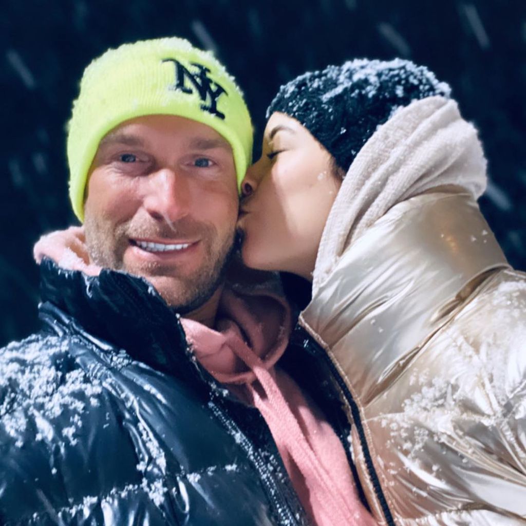 Bastian Yotta mit seiner Partnerin, Dezember 2019