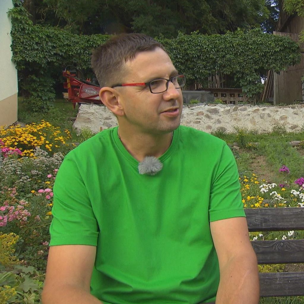 Bauer Thomas mit Mutter Beate, "Bauer sucht Frau" 2025