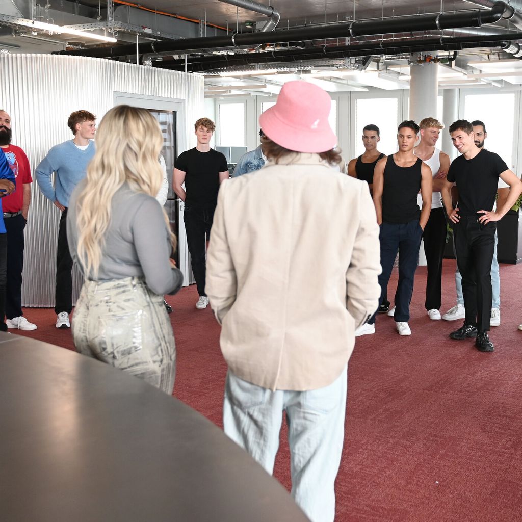 Beatrice Egli und die männlichen Kandidaten bei "Germany's Next Topmodel" 2026