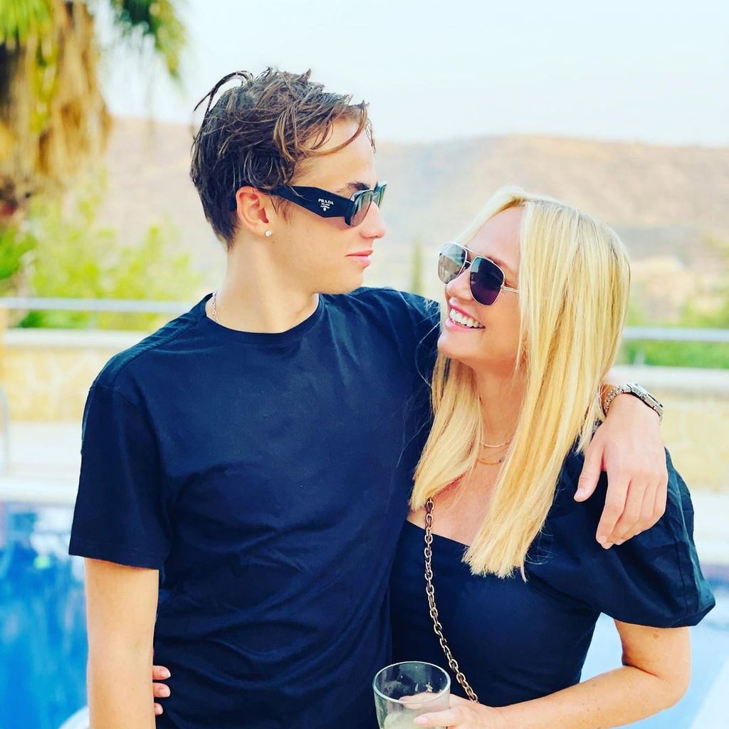 Beau Bunton Jones mit seiner Mutter Emma Bunton