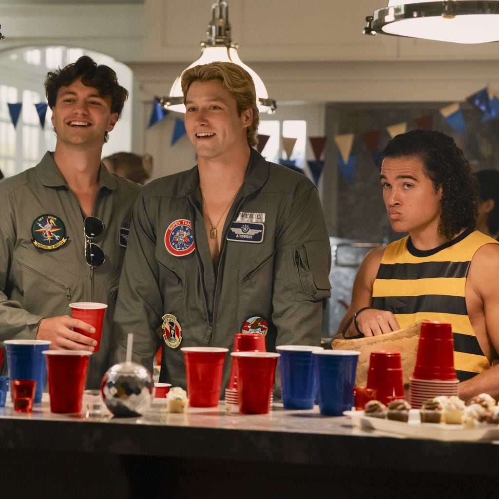Beau, Dean und Tucker in der Serie "Off Campus"
