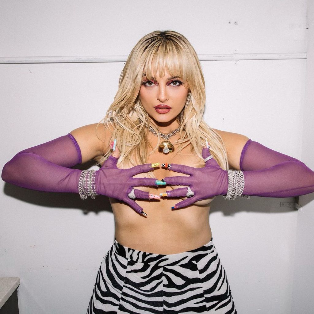 Bebe Rexha, Sängerin