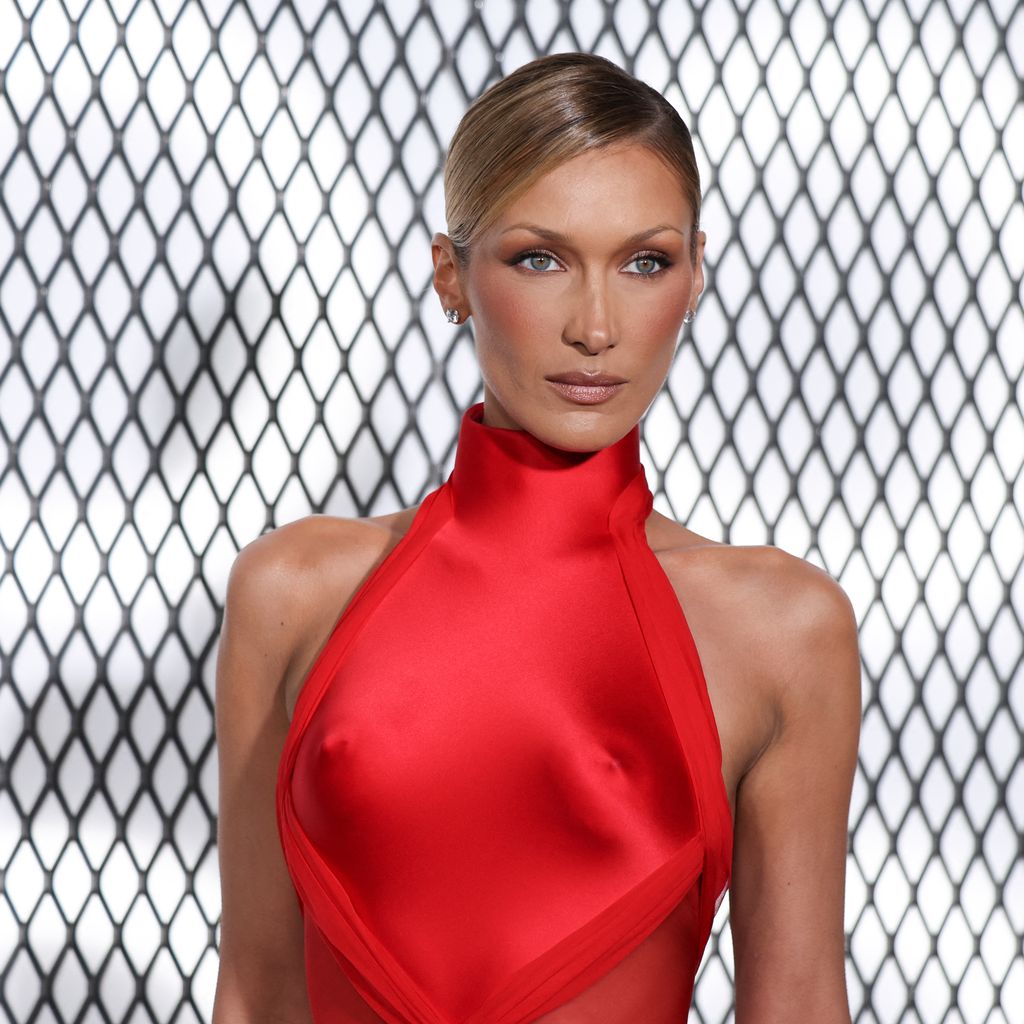 Bella Hadid bei der Premiere von "The Beauty"