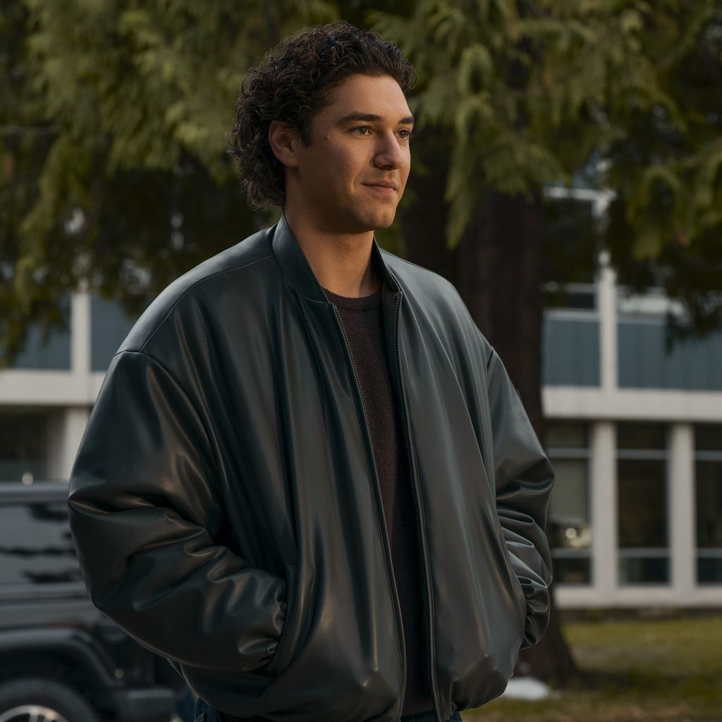 Belmont Cameli als Garrett Graham in "Off Campus"