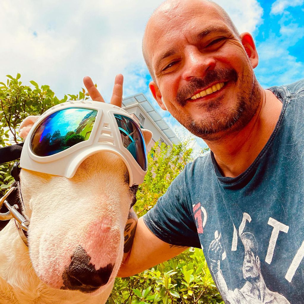 Ben Tewaag und sein Hund