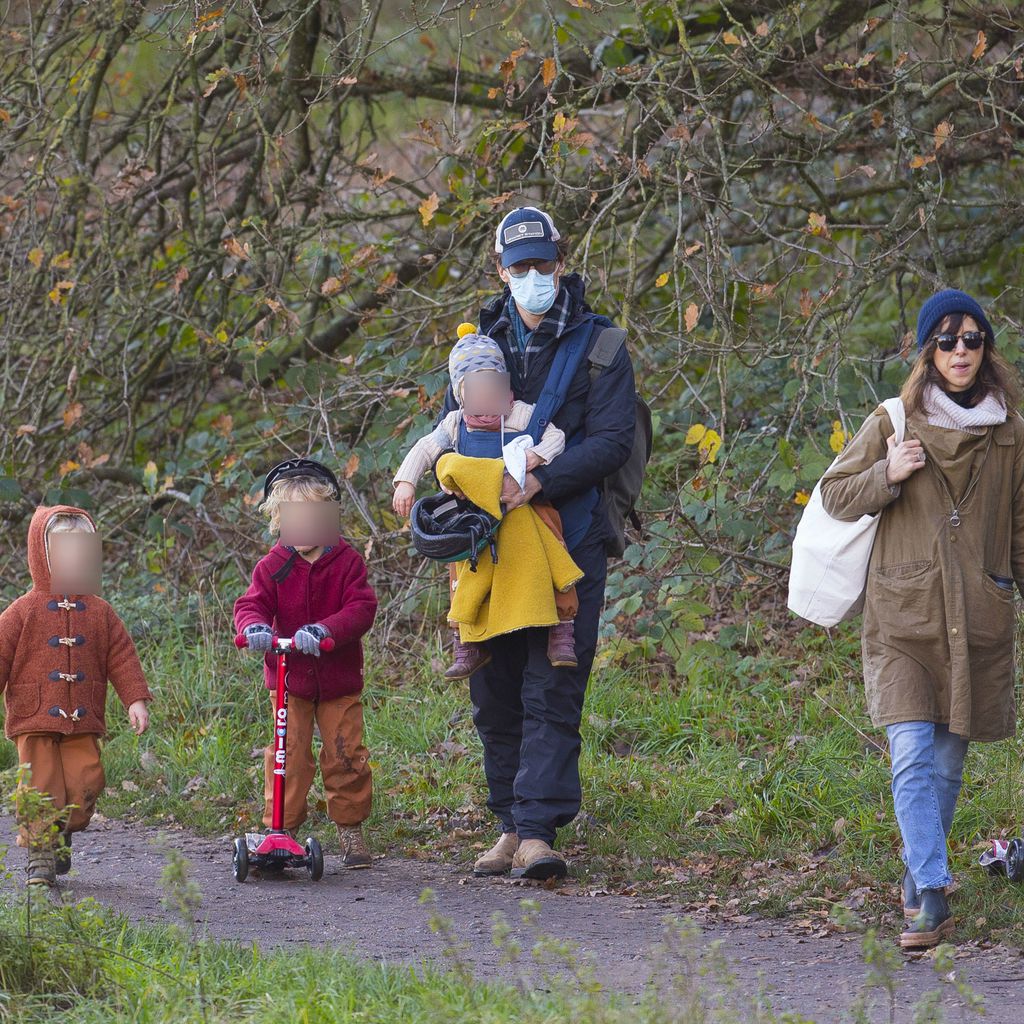 Benedict Cumberbatch mit seiner Frau Sophie Hunter und ihren Kindern