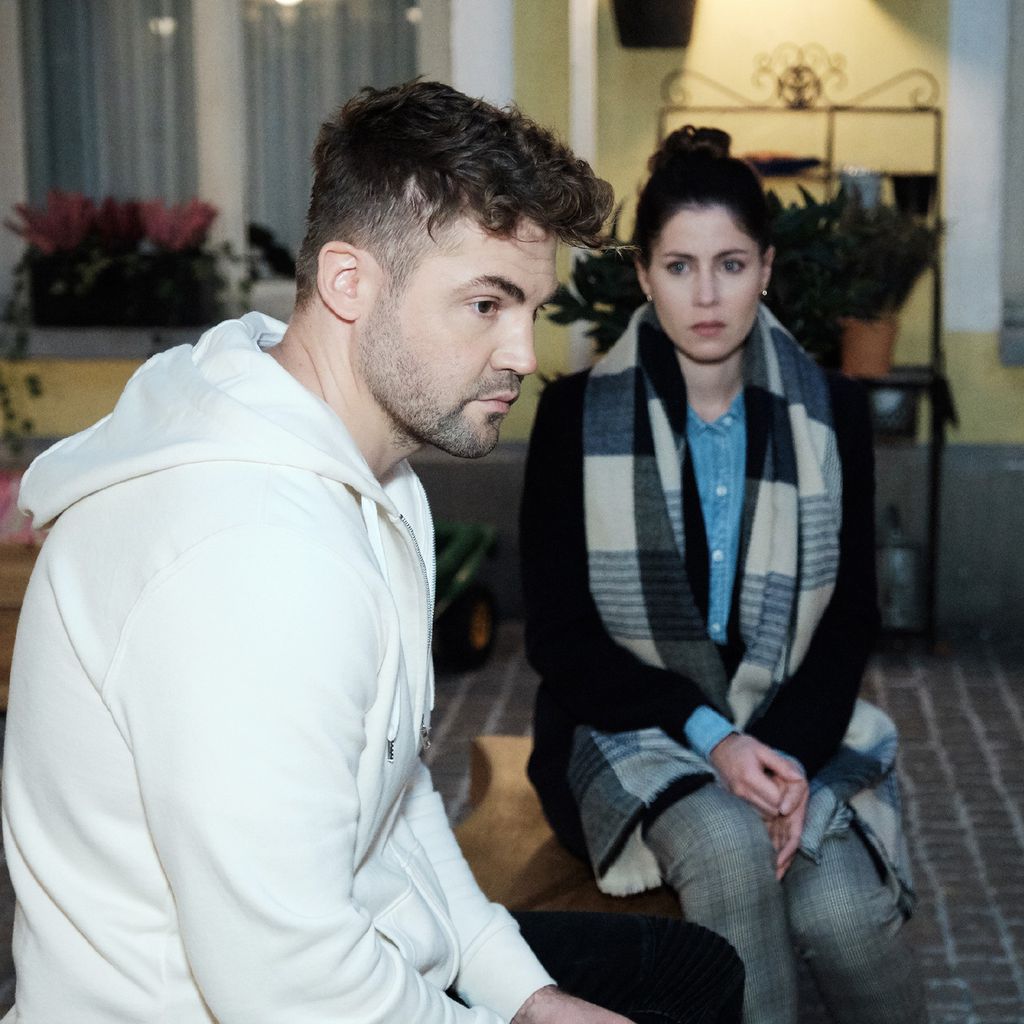 Benjamin Heinrich und Valea Scalabrino in einer "Unter uns"-Szene