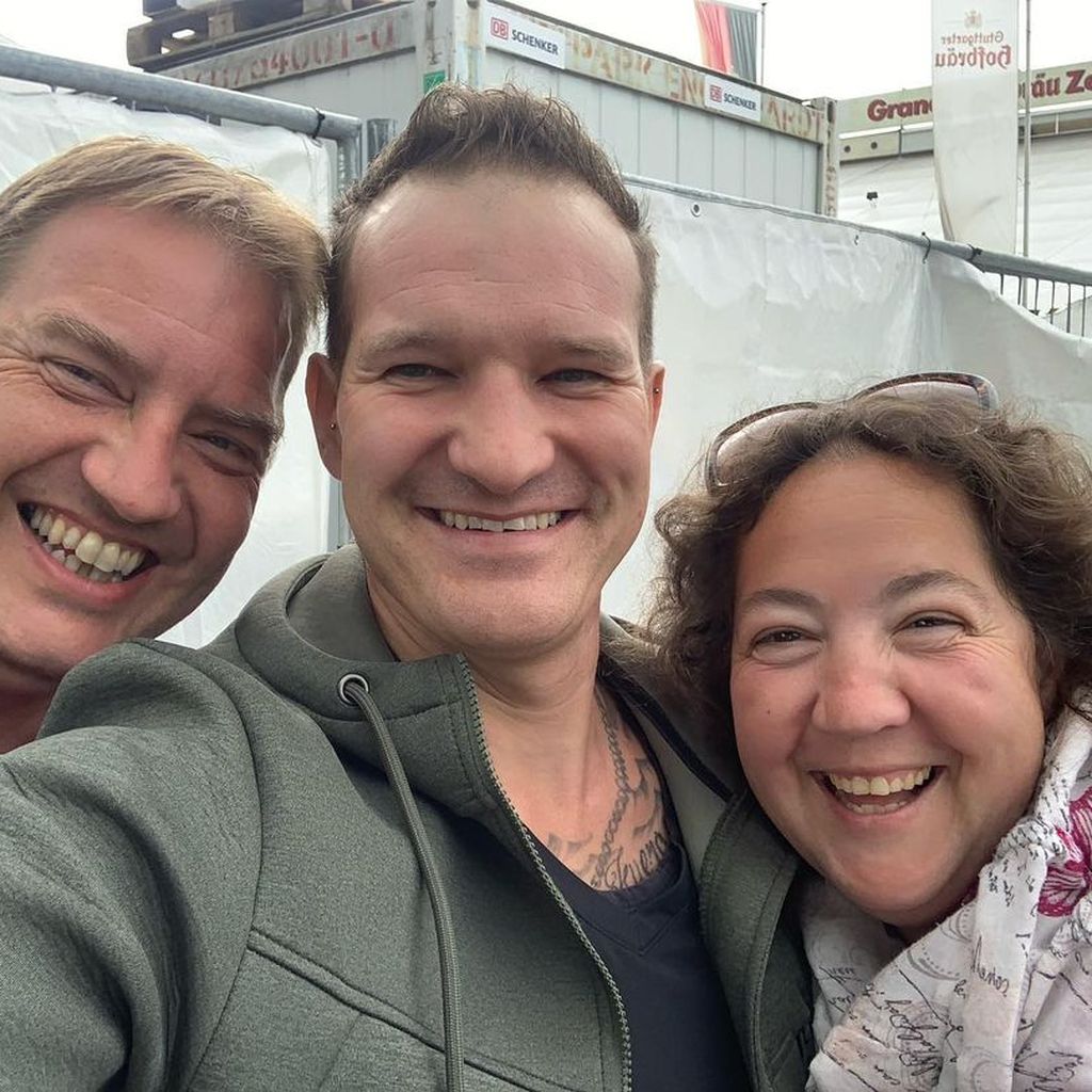 Benny, Jörg und Nadine, ehemalige Teilnehmer bei "Bauer sucht Frau"