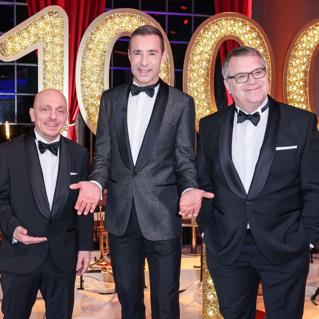 Bernhard Hoëcker, Kai Pflaume und Elton bei der 1000sten Folge "Wer weiß denn sowas?"