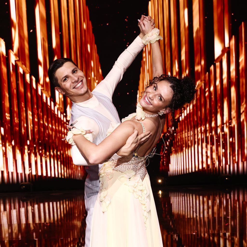 Betty Taube und Alexandru Ionel bei der Premiere der 19. Staffel von "Let's Dance" in den MMC Studios in Köln