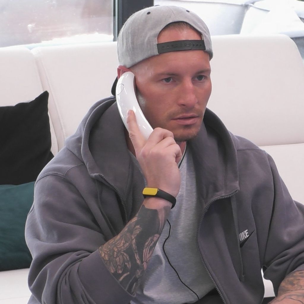 "Big Brother"-Bewohner Denny im Glashaus