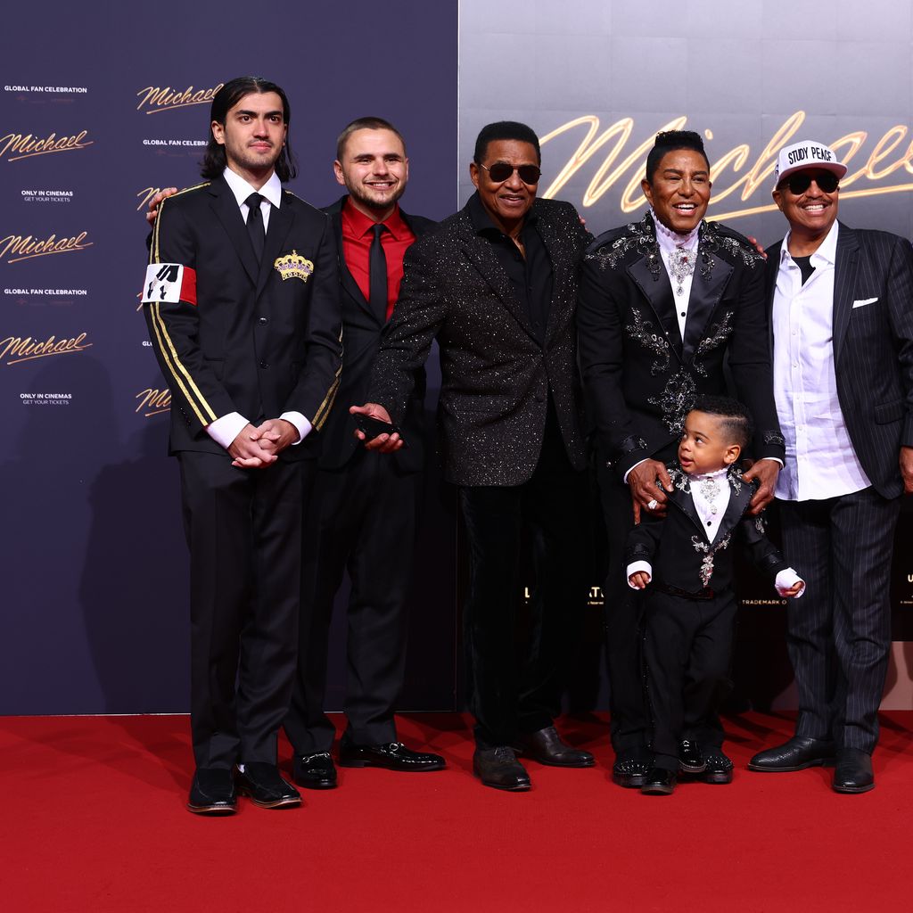 Bigi Jackson, Prince Jackson, Jackie Jackson, Jermaine Jackson und Marlon Jackson bei der "Michael" Global Fan Premiere in Berlin