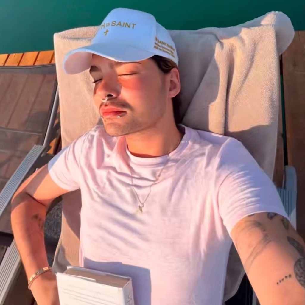 Bill Kaulitz genießt seinen Detox am Wörthersee