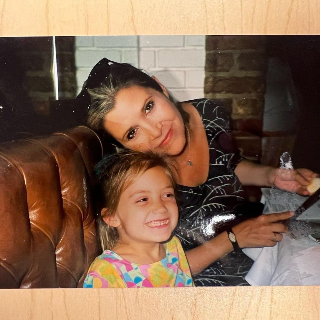 Billie Lourd mit ihrer Mama Carrie Fisher