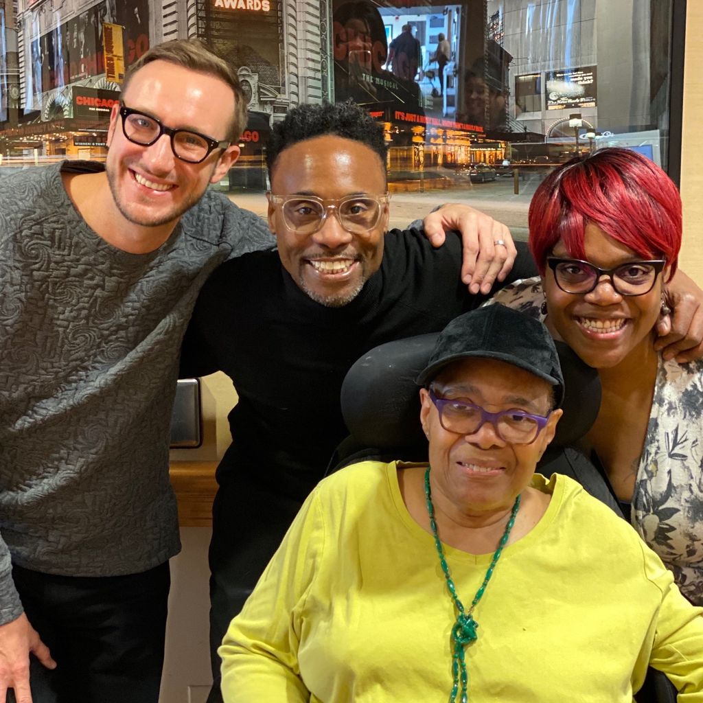 Billy Porter (M.) mit seinem Ex-Mann, seiner Mutter und seiner Schwester, Januar 2020