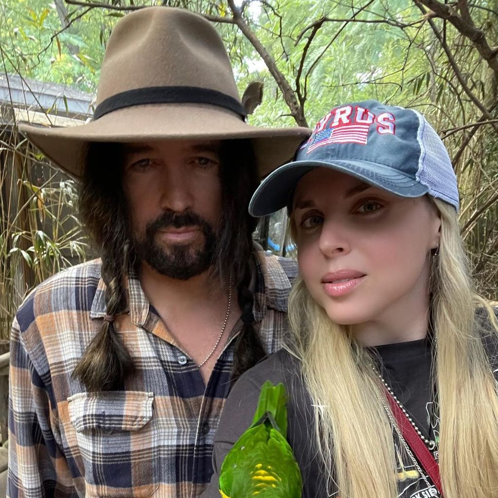 Billy Ray Cyrus mit Firerose