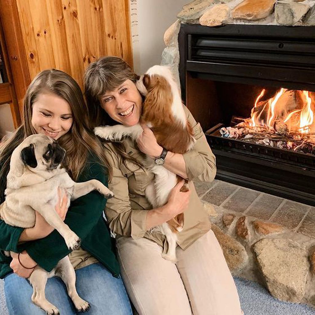 Bindi Irwin mit ihrer Mutter Terri