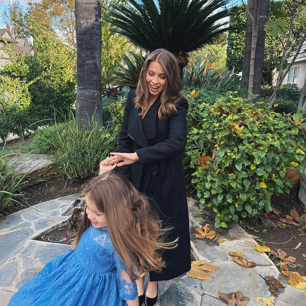Bindi Irwin mit ihrer Tochter Grace, Backstage bei "Dancing With The Stars" 2025