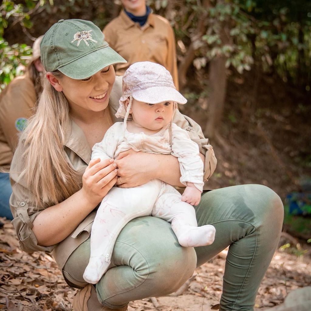 Bindi Irwin und Tochter Grace Warrior