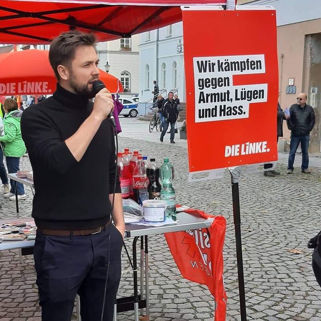 Björn Harras bei einem Gegenprotest in Meuselwitz zur #fckafd-Veranstaltung