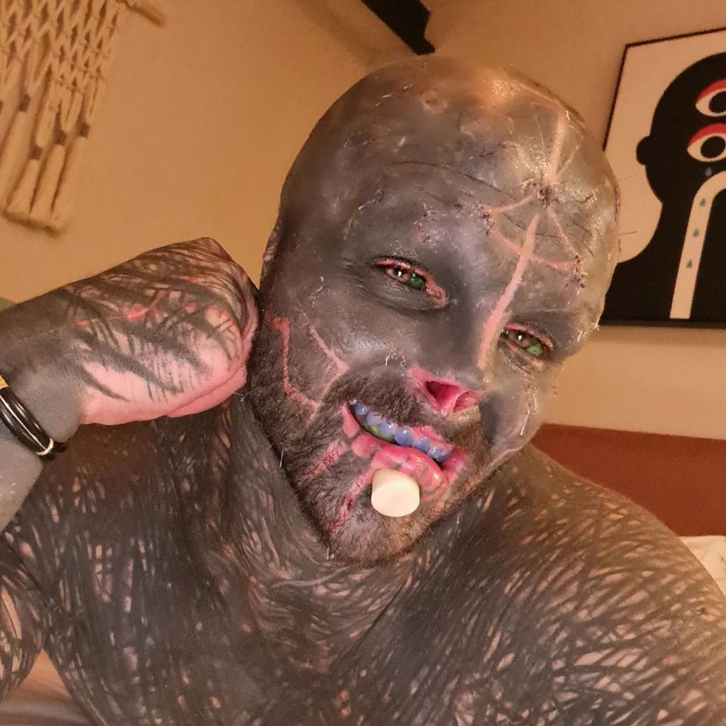 Black Alien, Künstler