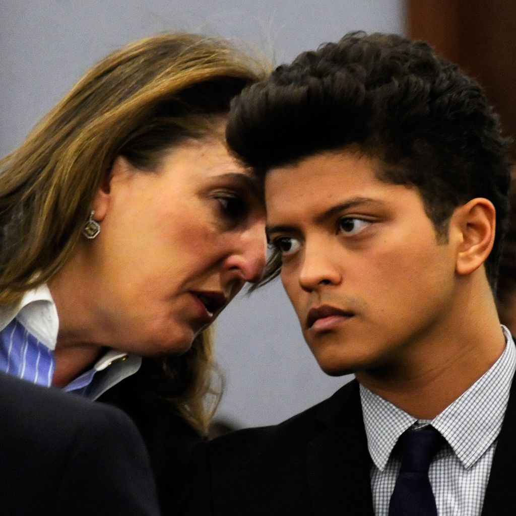 Blair Berk und Bruno Mars 2011 vor Gericht