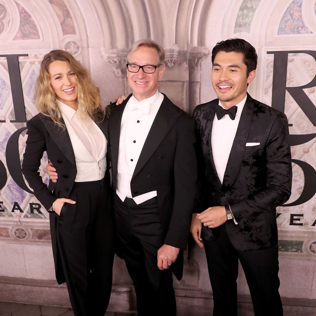 Blake Lively, Paul Feig und Henry Golding bei der Ralph Lauren Fashion Show 2018 in New York