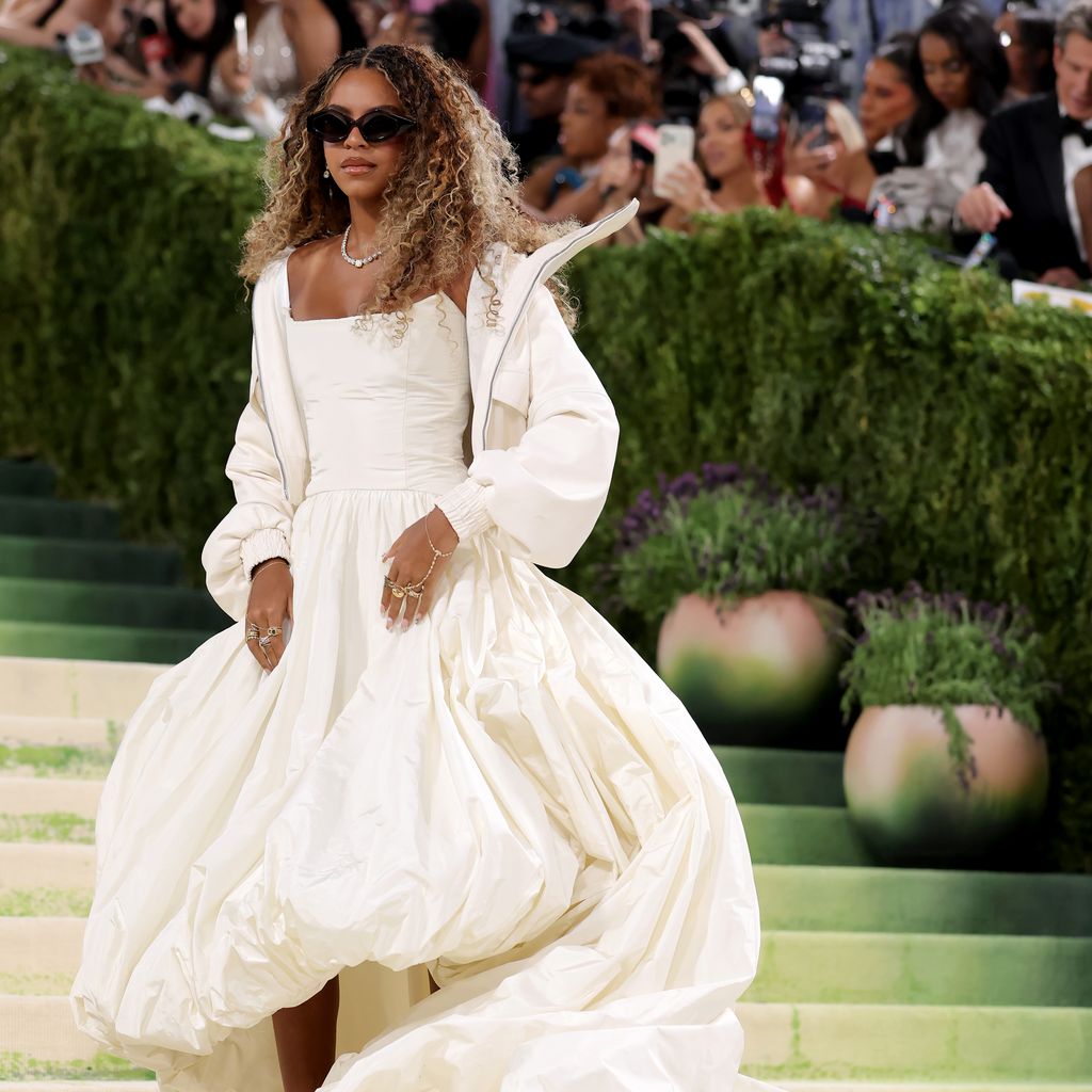 Blue Ivy Carter bei der Met Gala 2026 im Metropolitan Museum of Art in New York