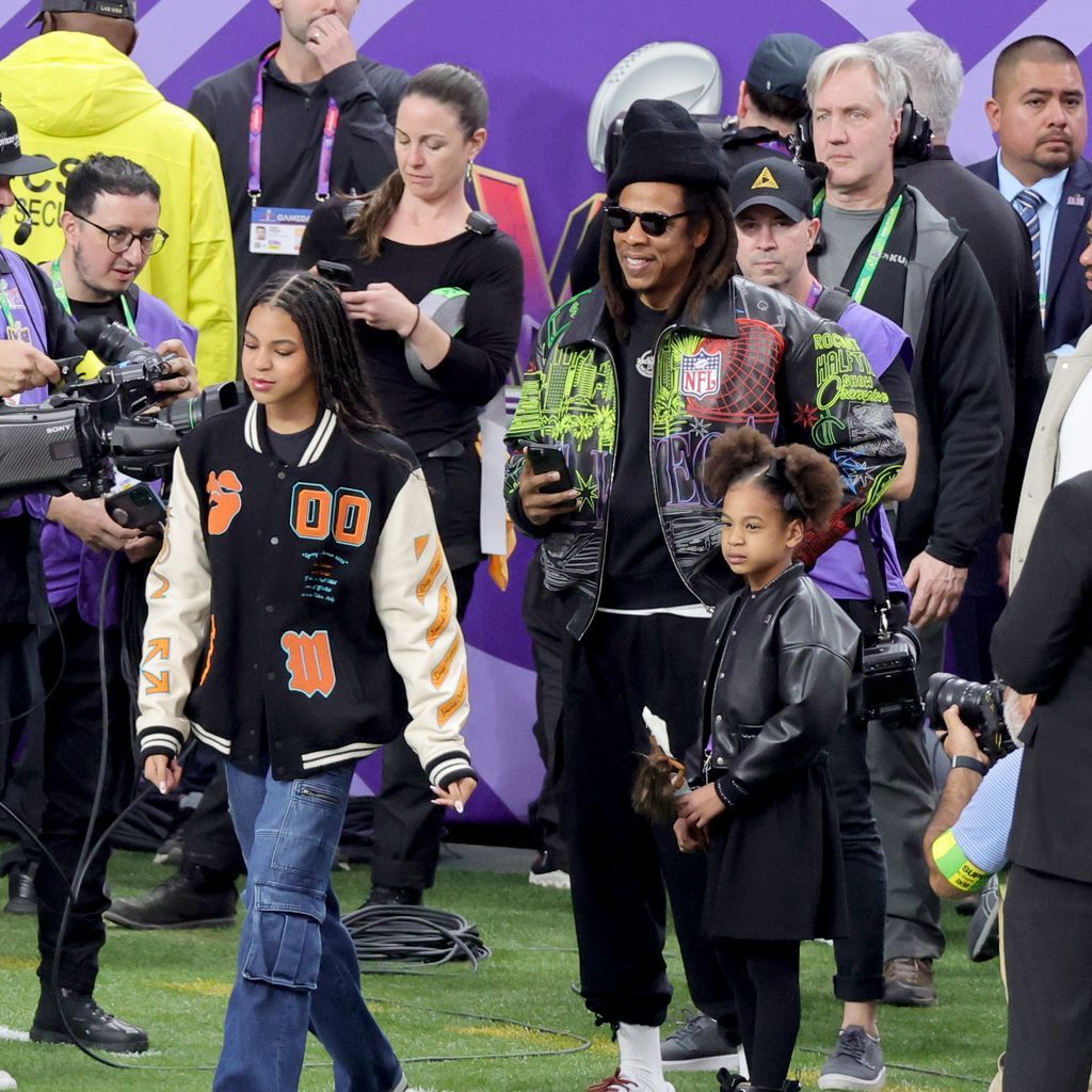 Blue Ivy Carter, Jay-Z und Rumi Carter im Februar 2024