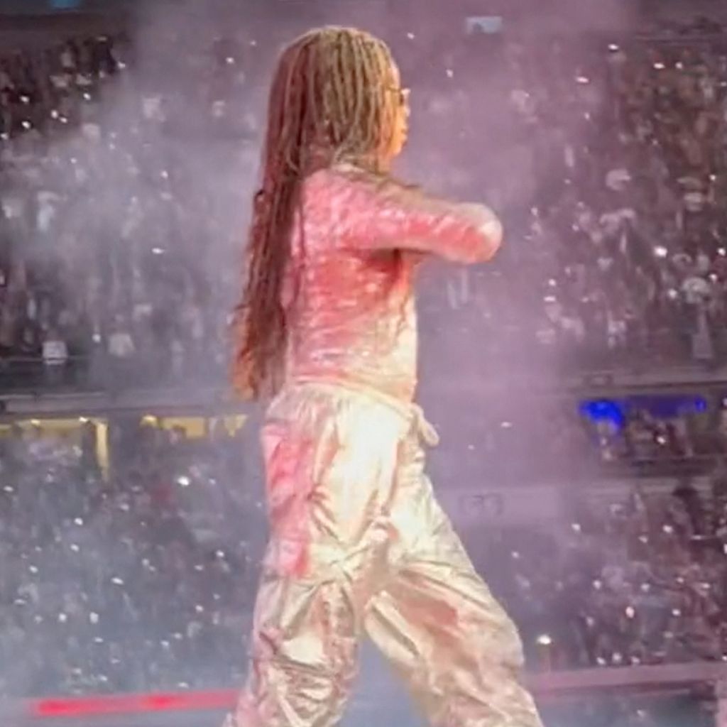 Blue Ivy während Beyoncés "Renaissance"-Tour in Paris