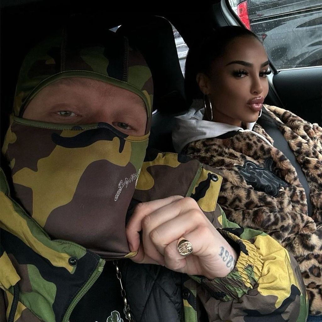 Bonez MC mit seiner Freundin Mary, Februar 2024