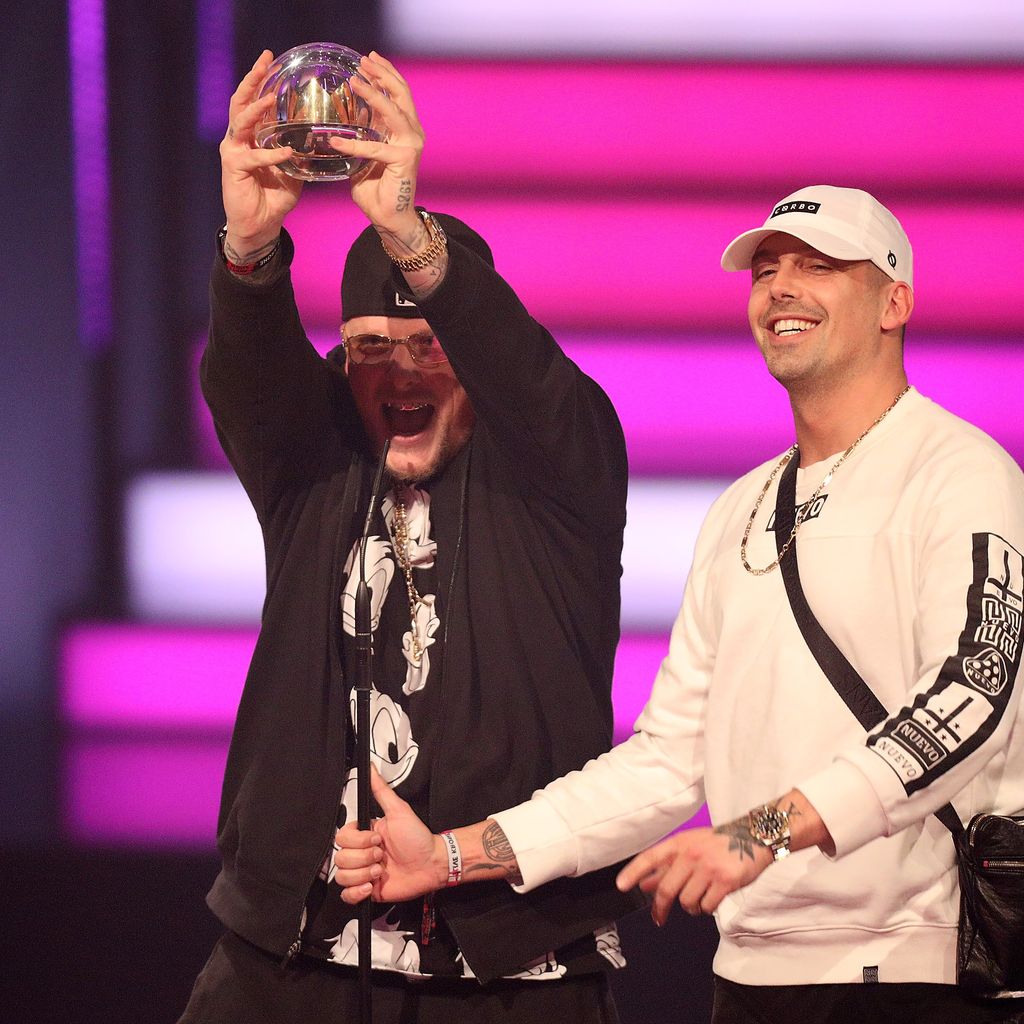 Bonez MC und RAF Camora beim 1Live Krone-Award im Dezember 2017