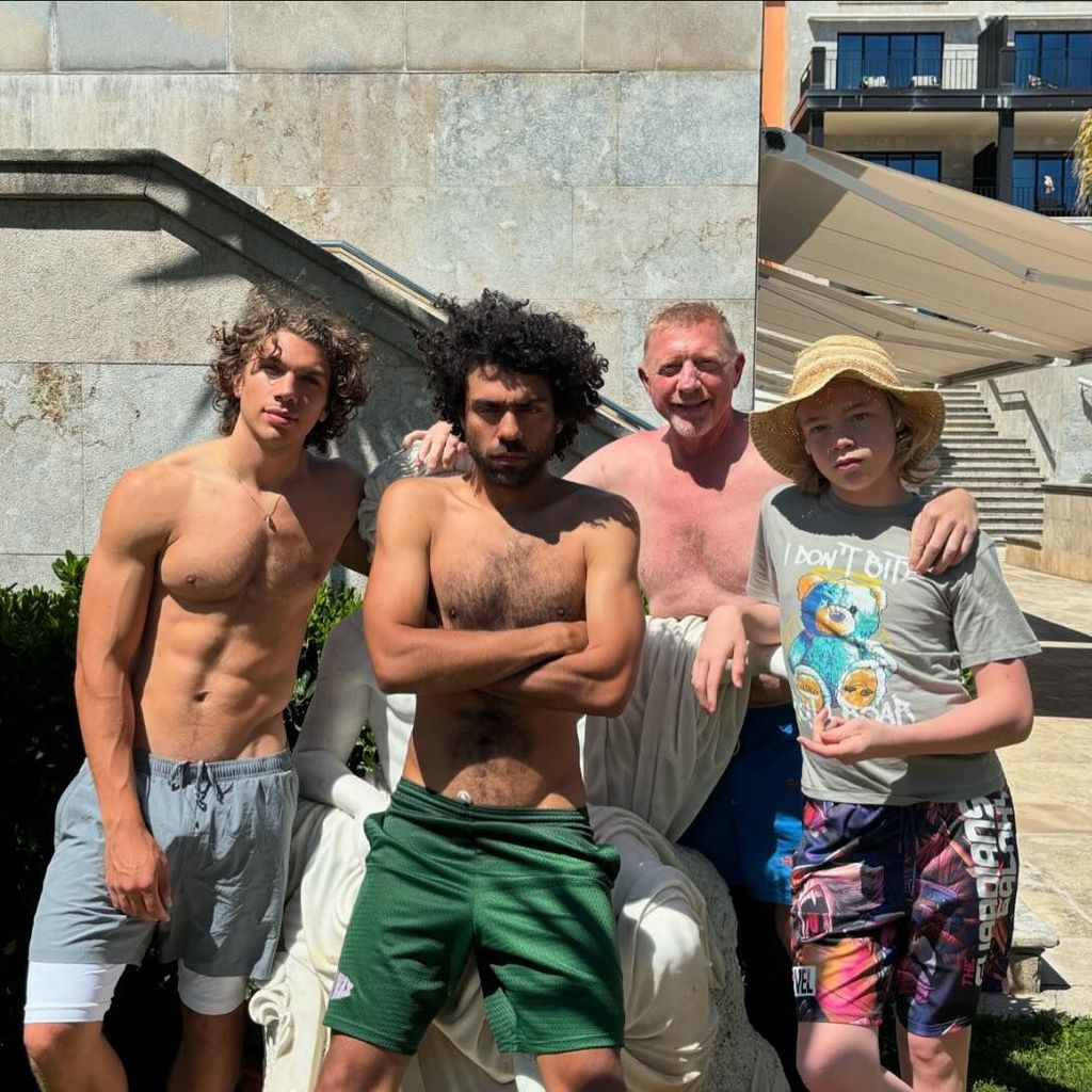 Boris Becker mit seinen Söhnen im August 2024