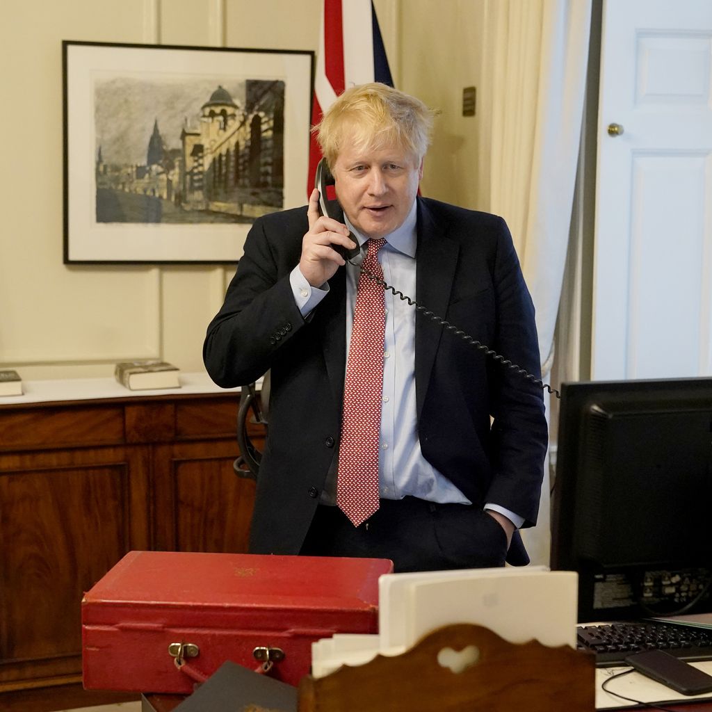 Boris Johnson bei seiner wöchentlichen Audienz mit Queen Elizabeth, 2020