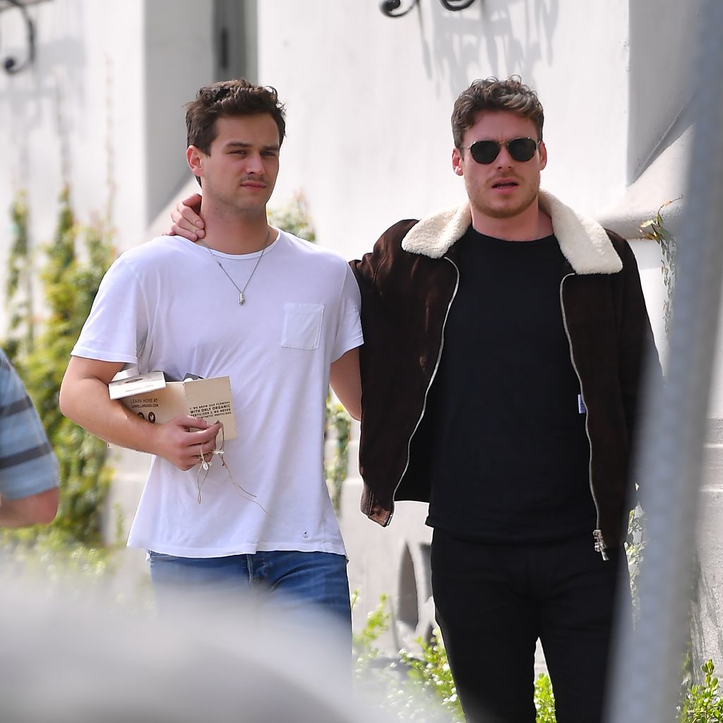 Brandon Flynn und Richard Madden im April 2019