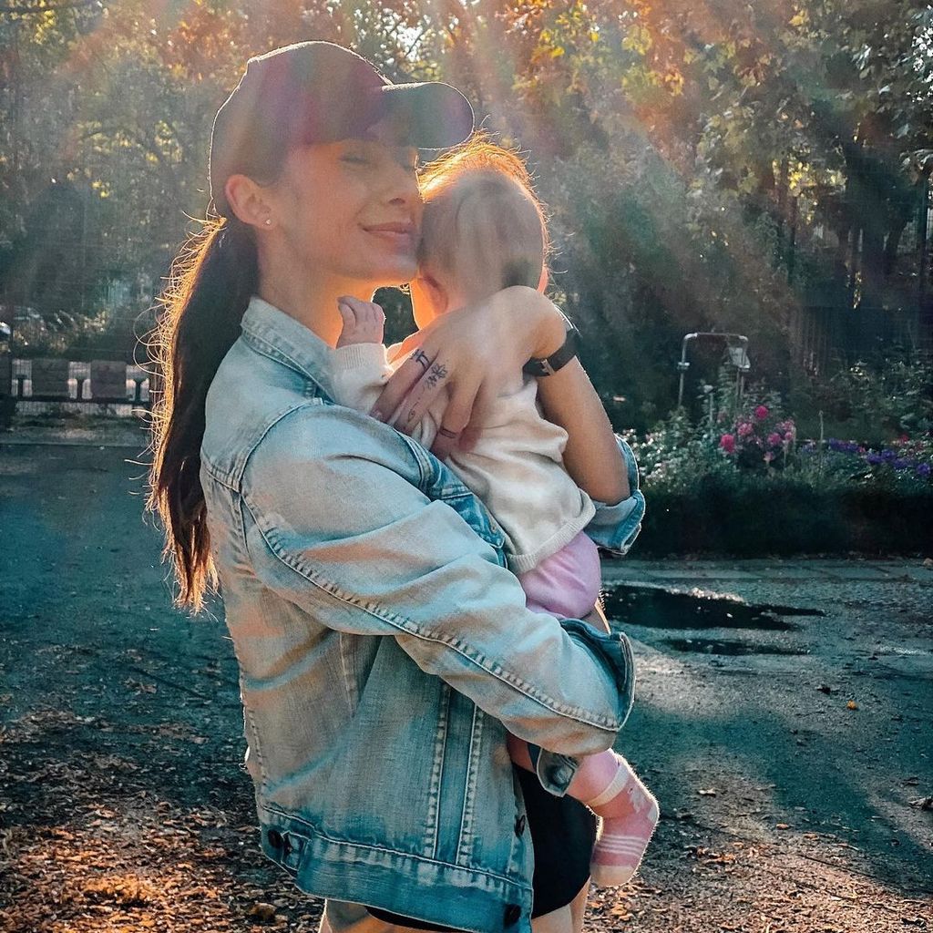 Brenda Patea mit ihrer Tochter Mayla