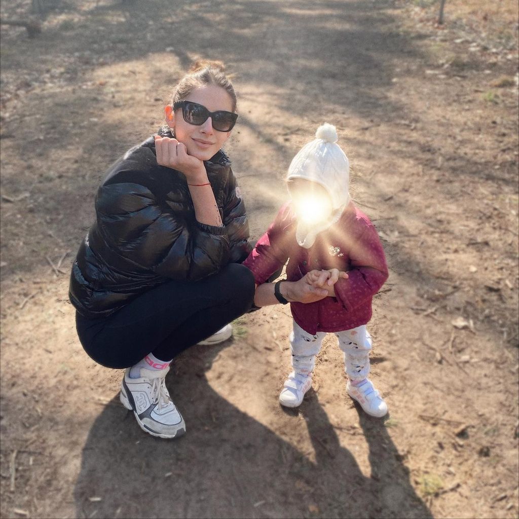 Influencerin Brenda Patea mit ihrer Tochter Mayla