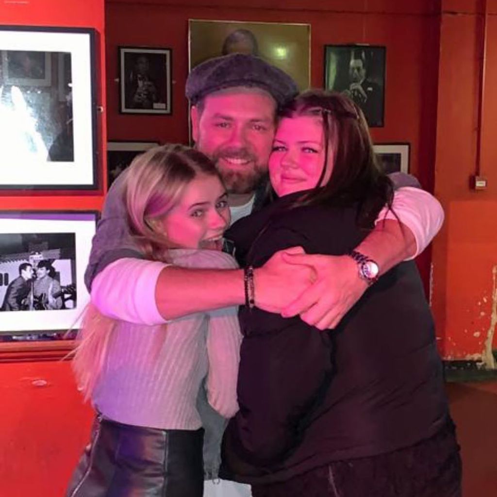 Brian McFadden mit seinen Töchtern Lilly und Molly