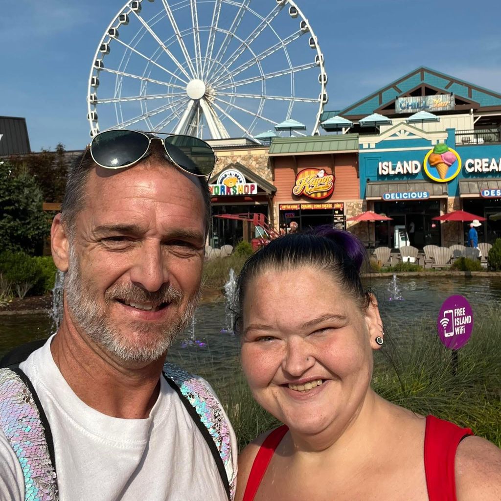 Amy Slaton mit ihrem Partner Brian, September 2025