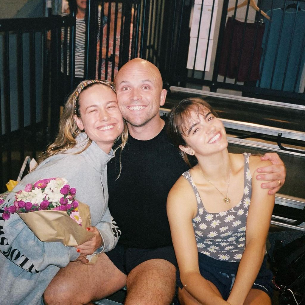 Brie Larson mit Balletttrainer Charlie Arches und Freundin Daisy Kate, 2023