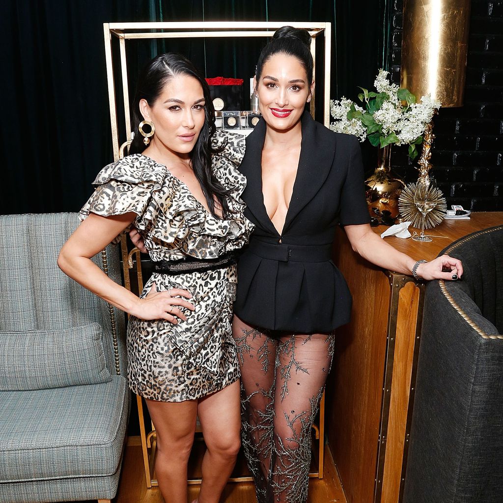 Brie und Nikki Bella, ehemalige Wrestlerinnen