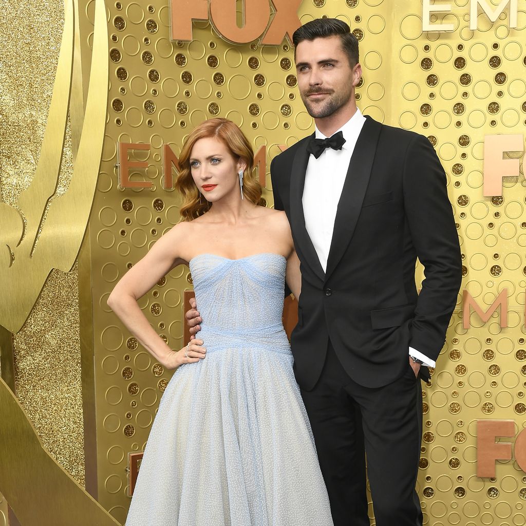 Brittany Snow und Tyler Stanaland auf dem roten Teppich