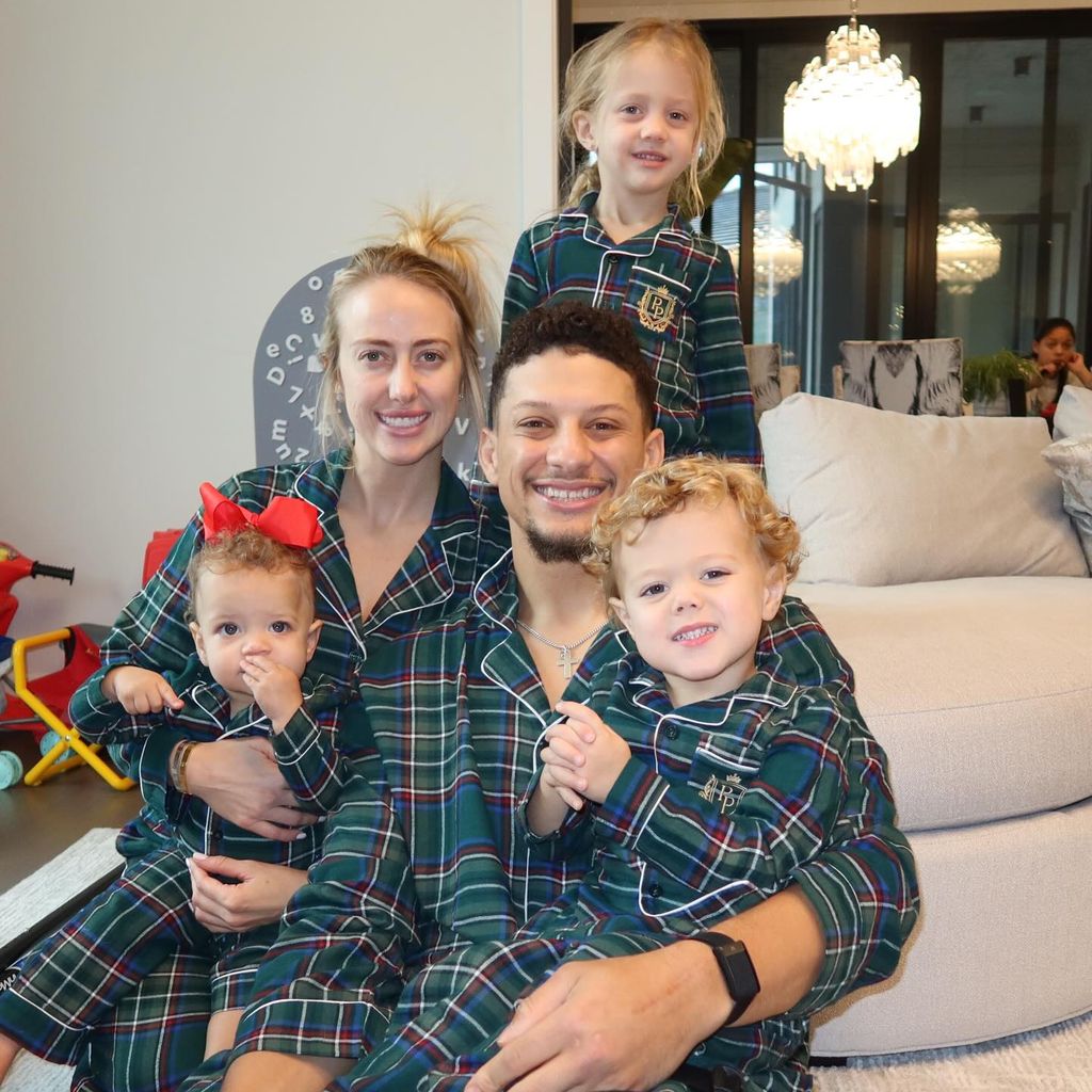 Brittany und Patrick Mahomes mit ihren Kids, Dezember 2025