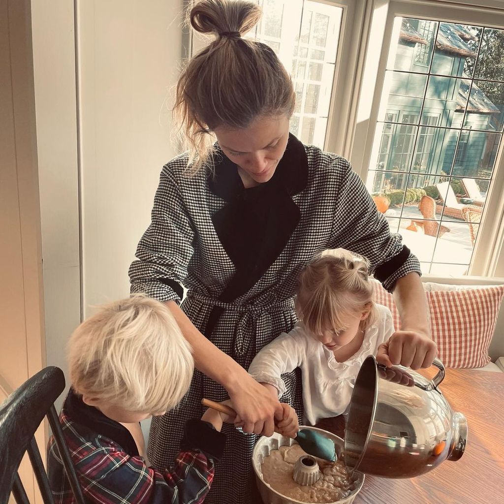 Brooklyn Decker mit ihren beiden Kindern
