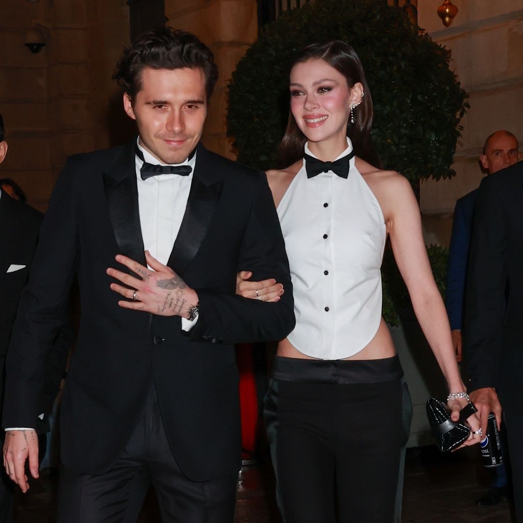 Brooklyn und seine Frau Nicola Peltz-Beckham in Paris
